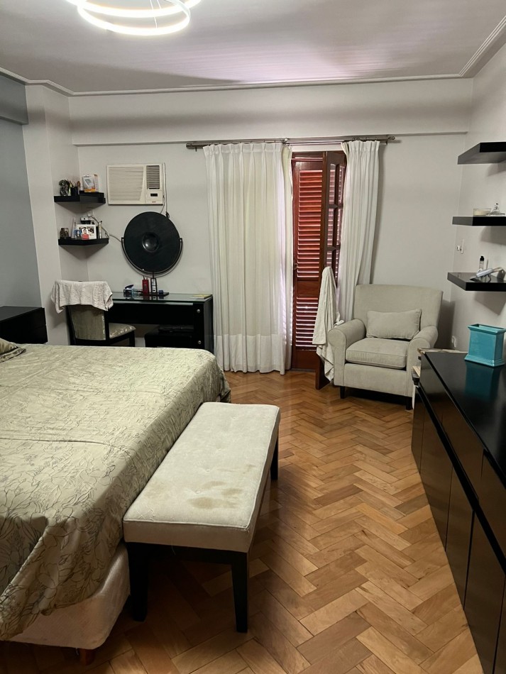 VENTA DE SEMIPISO UNICO EN BARRIO NORTE (MUÑECAS Y SANTA FE)