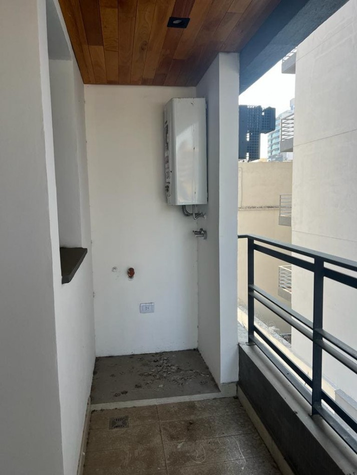 VENTA IMPECABLE DEPARTAMENTO 1 DORMITORIO EN BARRIO SUR 