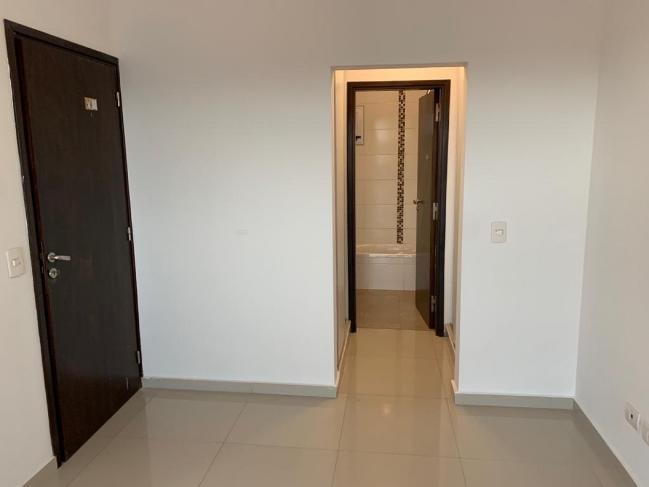 DEPARAMENTO 1 DORMITORIO EN VENTA, CON COCHERA