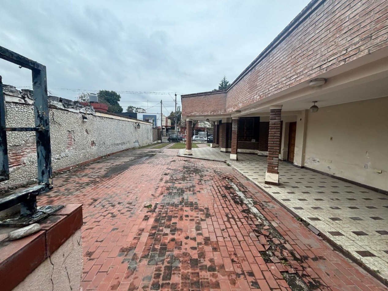 SE COMERCIALIZA CASA A 30MTS DE AV. MATE DE LUNA 4300