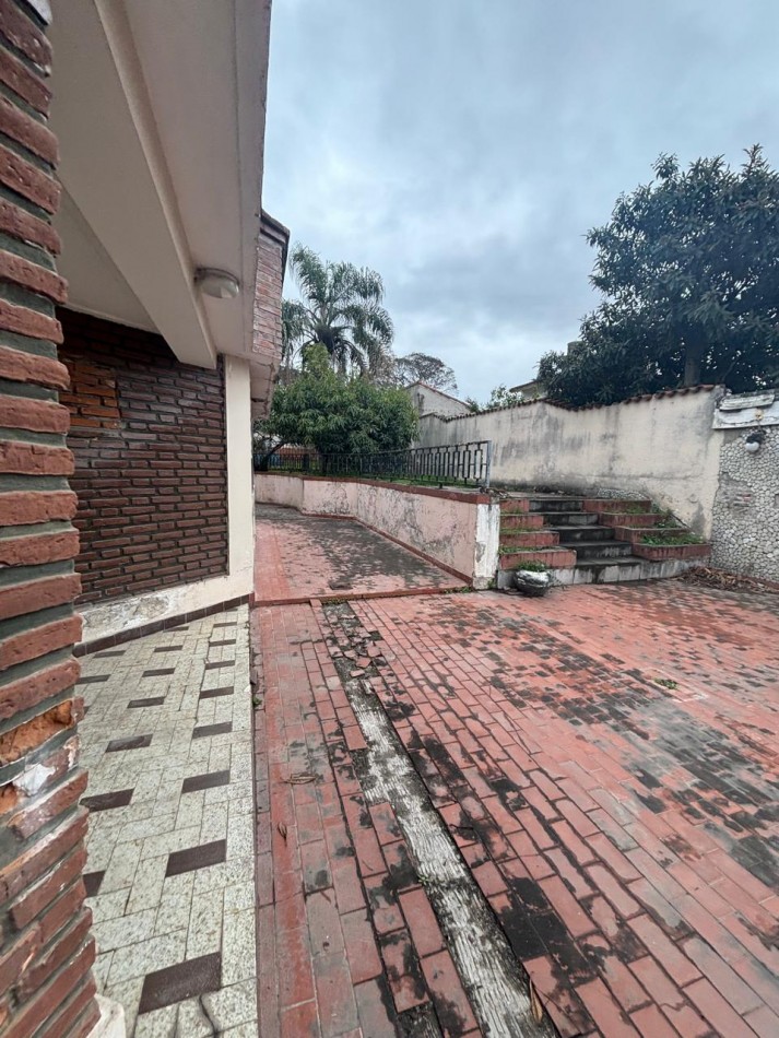 CASA EN ALQUILER A 50MTS DE AV. MATE DE LUNA 4300