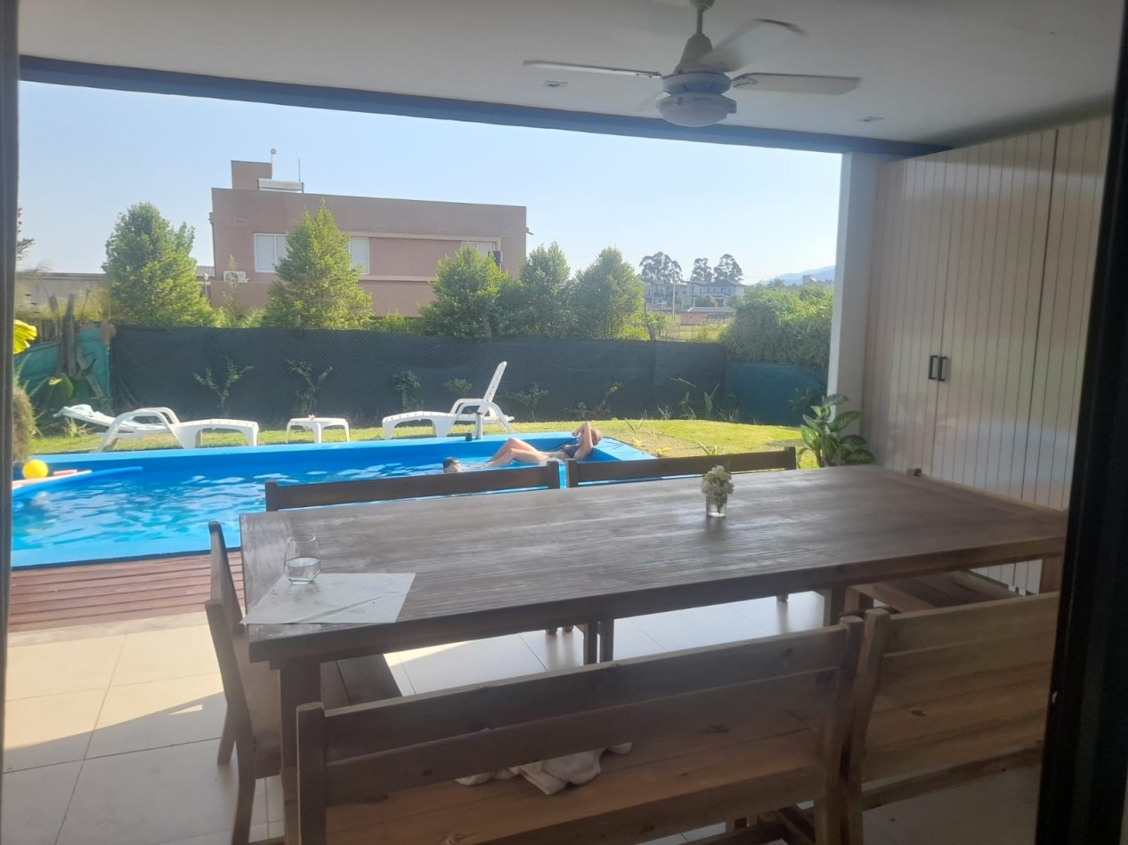 IMPECABLE CASA EN VENTA EN B. PRIVADO, YB 