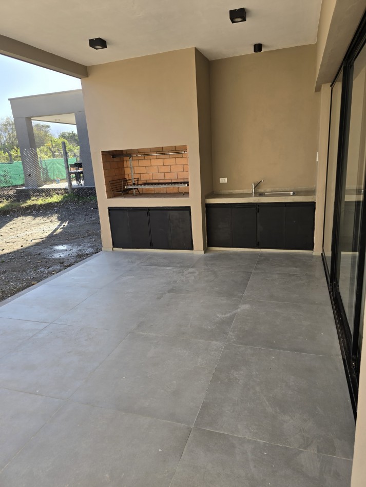ESPECTACULAR CASA EN VENTA EN ALTO VERDE 3