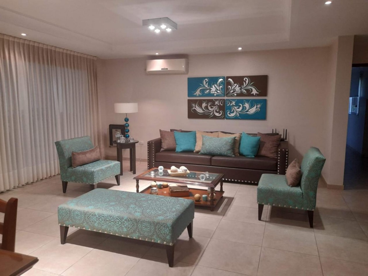 CASA EN VENTA DE PRIMER NIVEL EN LOS OLIVOS