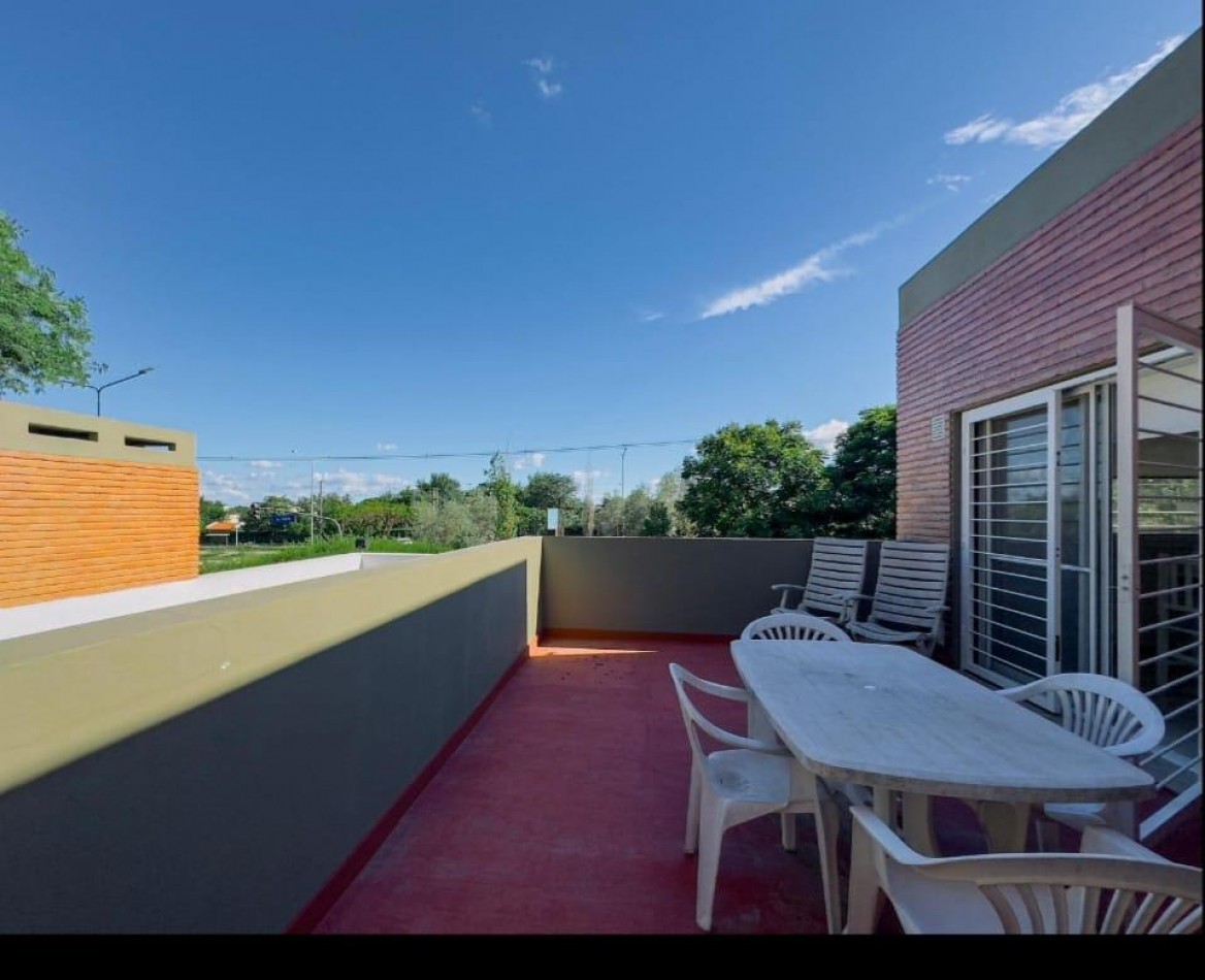 CASA EN VENTA DE PRIMER NIVEL EN LOS OLIVOS