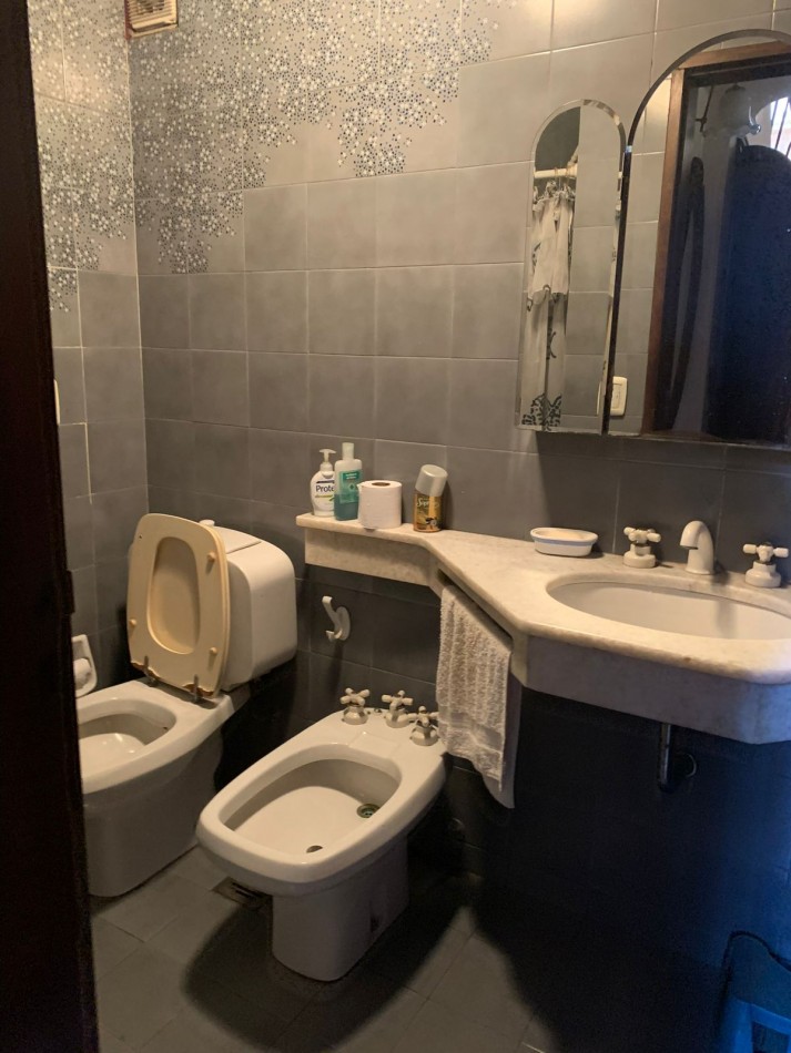 EN VENTA CASA BARRIO NORTE