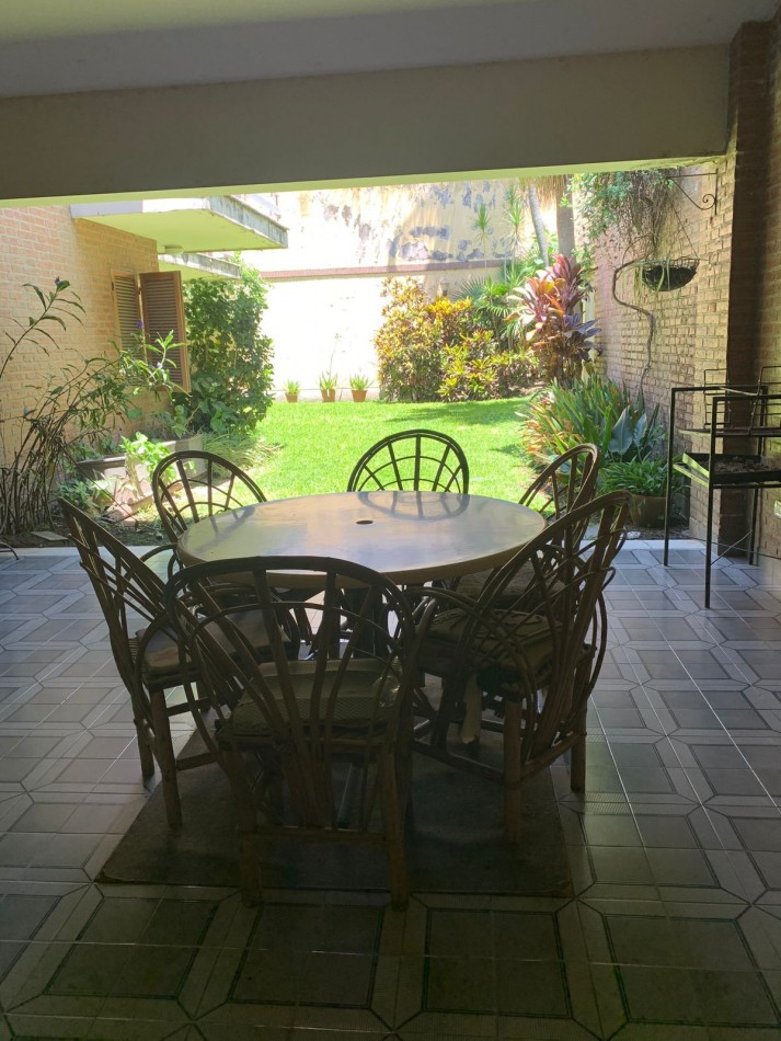 EN VENTA CASA BARRIO NORTE