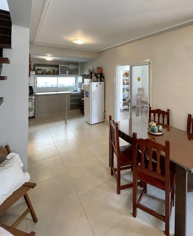 VENTA DUPLEX EN COMPLEJO CERRADO YERBA BUENA