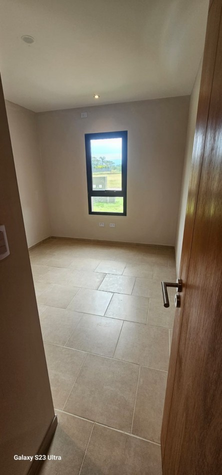VENTA CASA BARRIO PRIVADO Av. Constitucion, Tafi Viejo