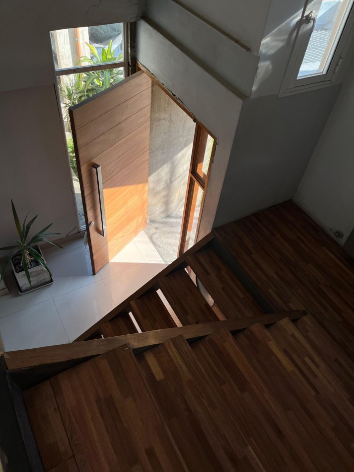 VENTA CASA EN BARRIO PRIVADO Y.B SOBRE MARTIN FIERRO