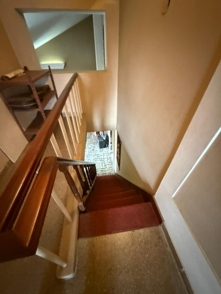 CASA EN VENTA CON POTENCIAL COMERCIAL, YB