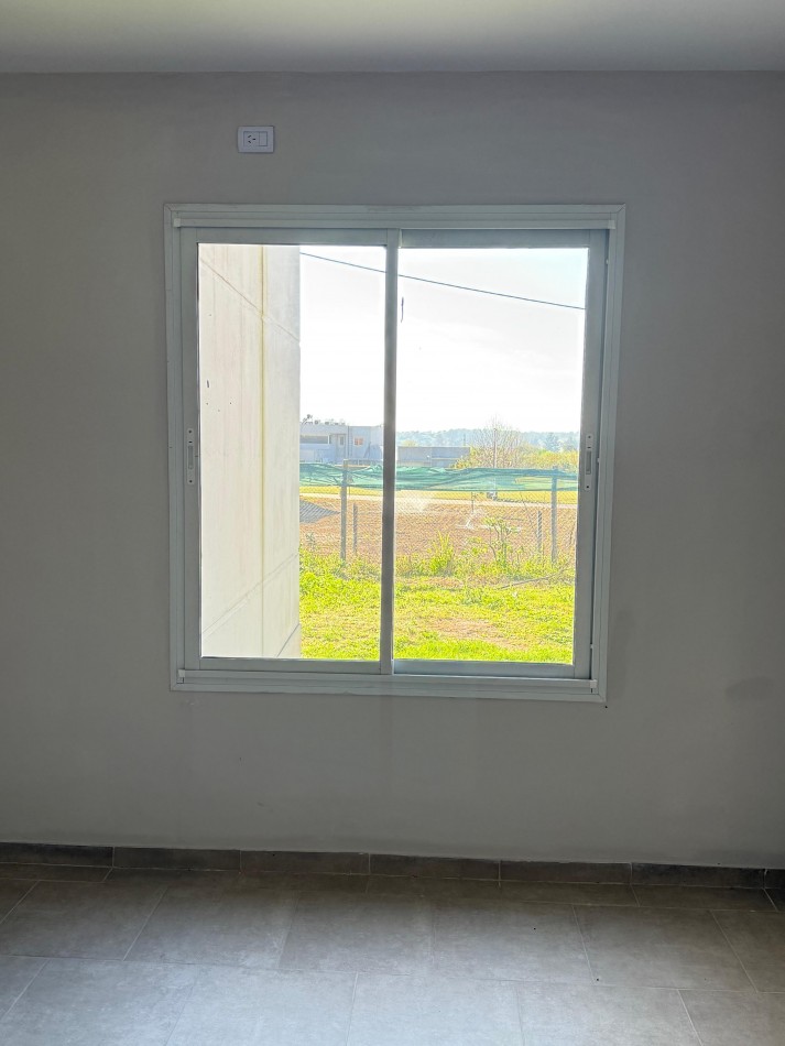 VENTA CASA COUNTRY SOBRE CONSTITUCION, TAFI VIEJO