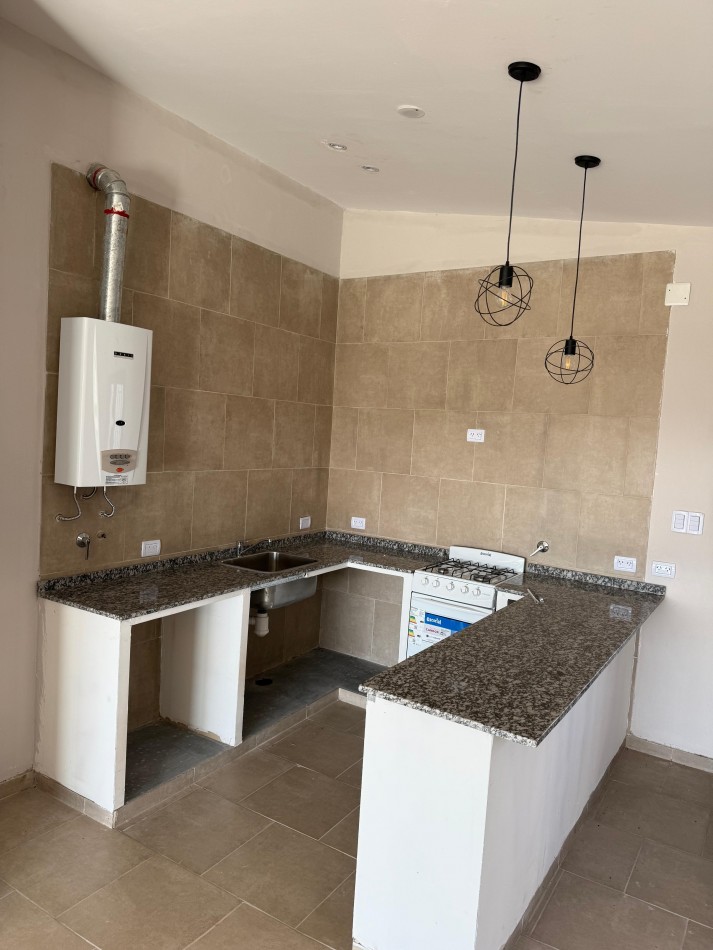 VENTA CASA COUNTRY SOBRE CONSTITUCION, TAFI VIEJO