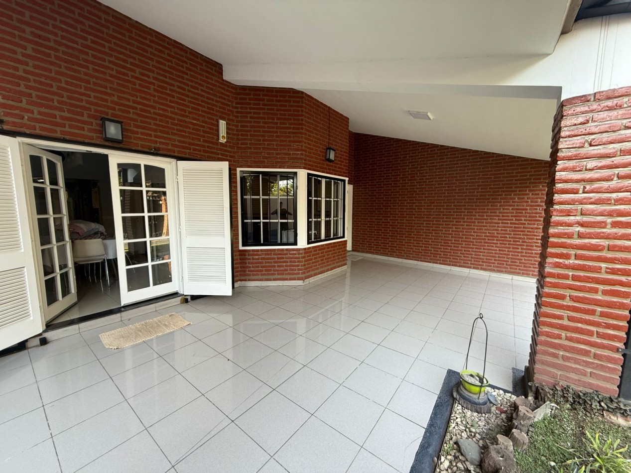 VENTA CASERON EN INMEJORABLE ZONA YERBA BUENA