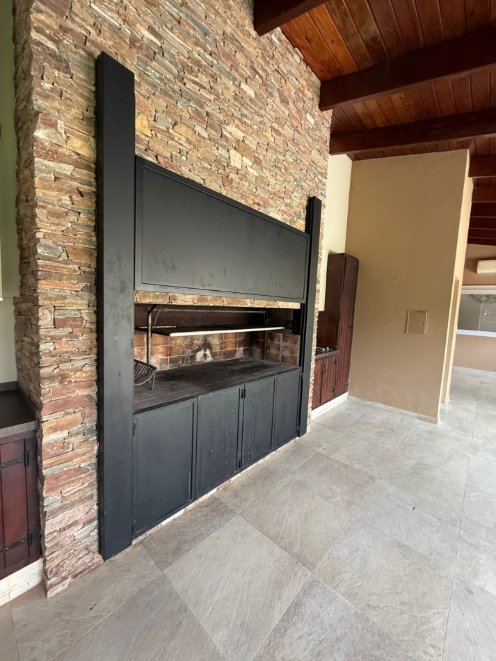 VENTA CASERON EN INMEJORABLE ZONA YERBA BUENA