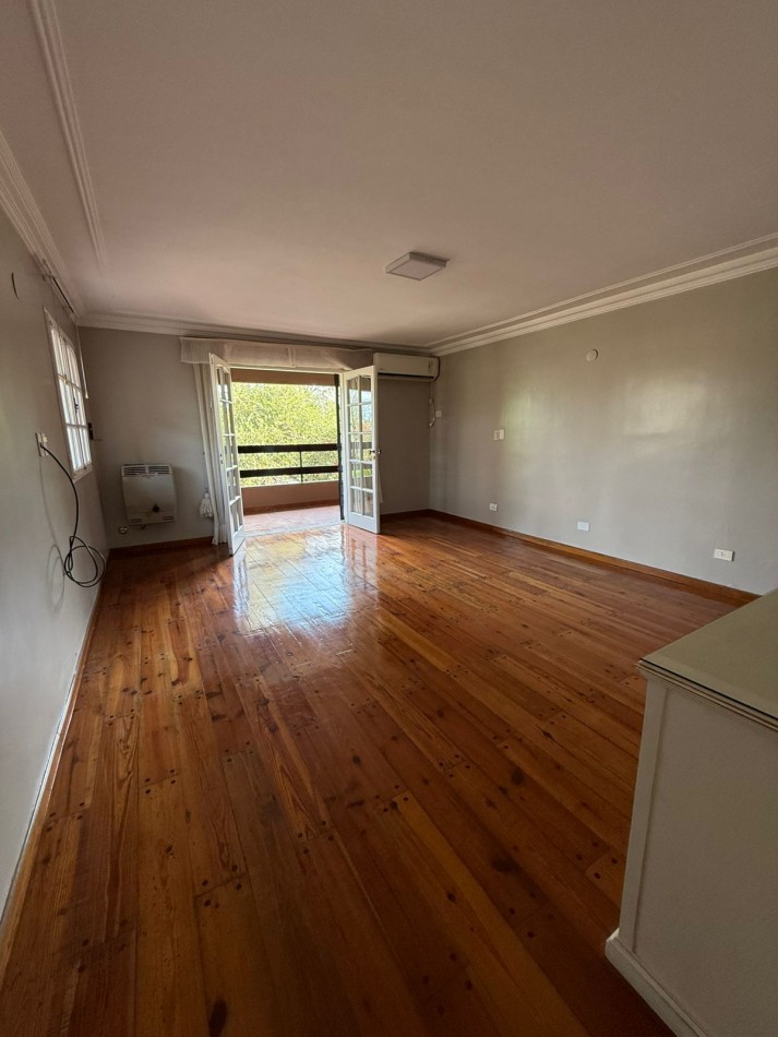 VENTA CASERON EN INMEJORABLE ZONA YERBA BUENA