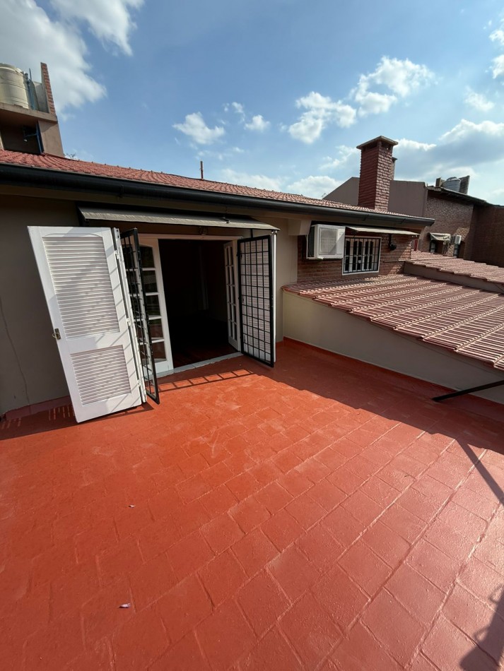 VENTA CASERON EN INMEJORABLE ZONA YERBA BUENA