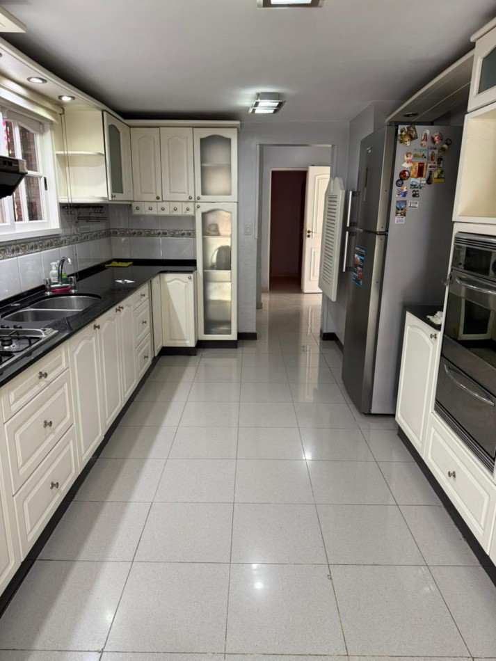 VENTA CASERON EN INMEJORABLE ZONA YERBA BUENA