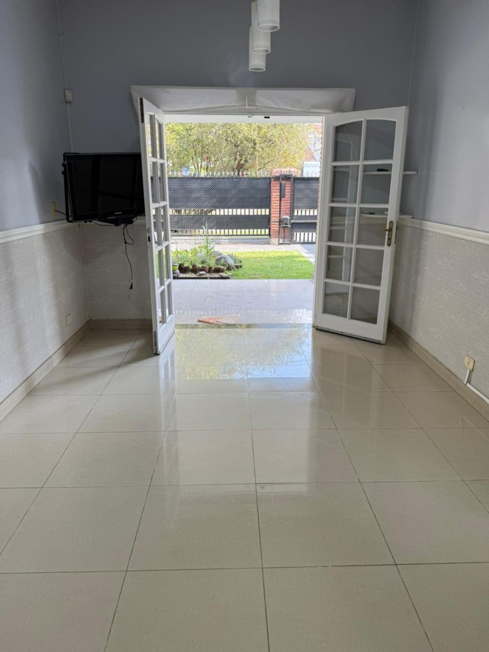 VENTA CASERON EN INMEJORABLE ZONA YERBA BUENA