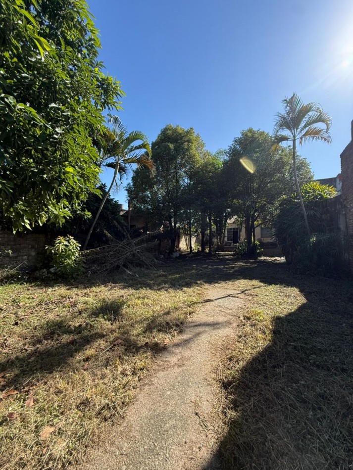 CASA EN VENTA SOBRE AV. ACONQUIJA 4600!!