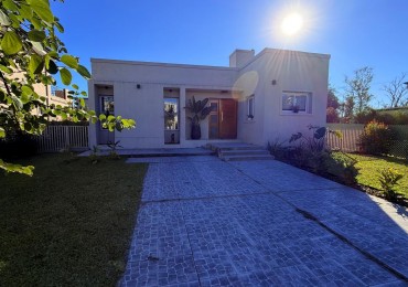 IMPECABLE CASA EN VENTA EN COUNTRY VILLAGOS